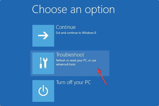 seleccionar solucionar problemas windows durante reinicio