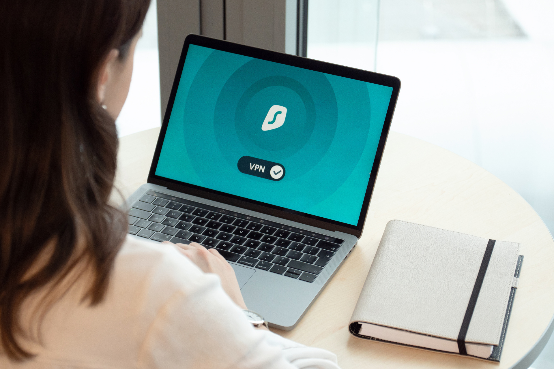 Cel mai bun VPN pentru laptop