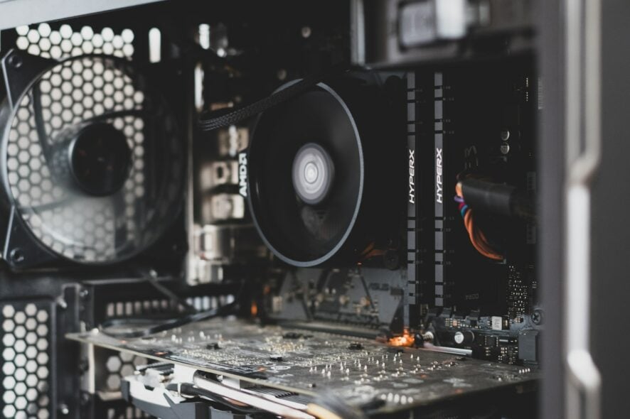 how to reduce fan noise in windows 10