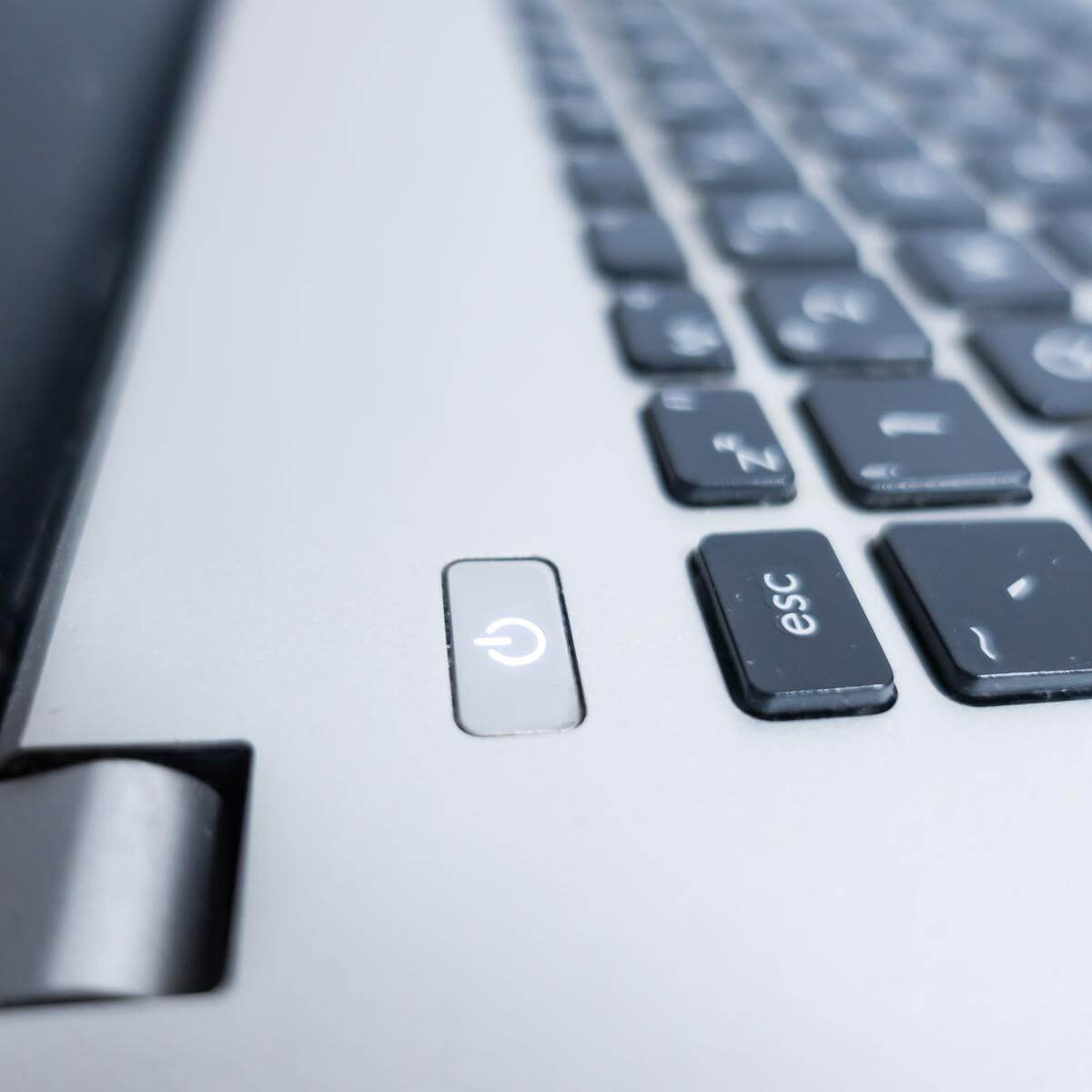 boot Windows 7 and Windows 10 Preview builds