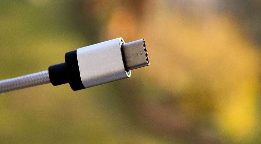 USB-C universal receiver