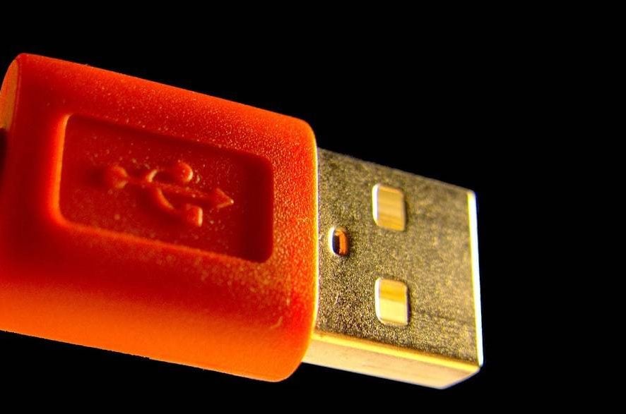 USB power booster