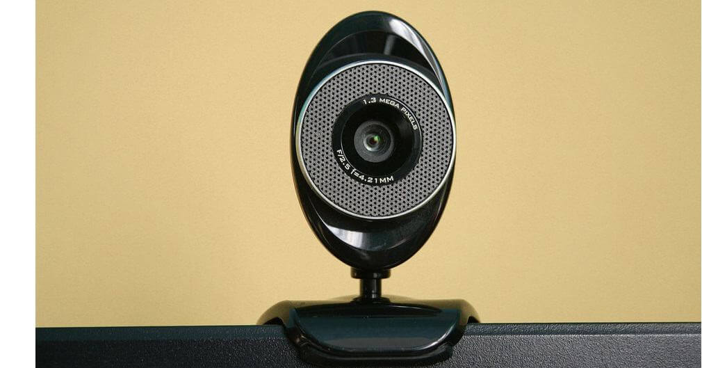 windows 10 april update camera microphone fix
