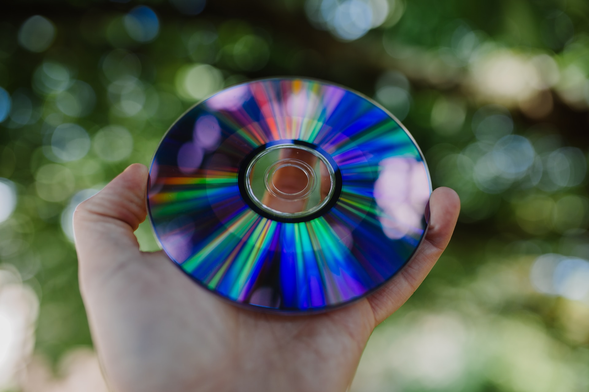 dvd drive only reads cds