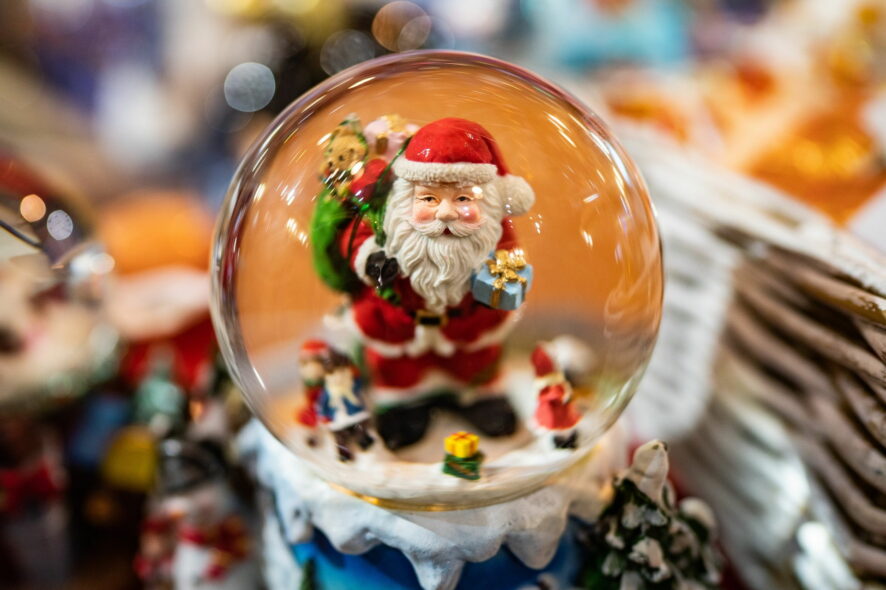 What are the best Santa Claus games to play this winter