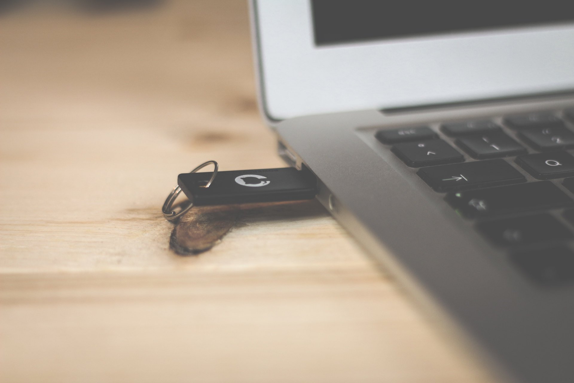usb files turned into shortcuts