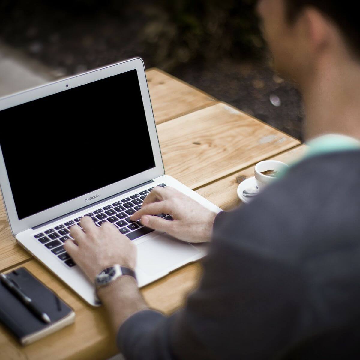 User with laptop - Zoom Room is not configured for this account