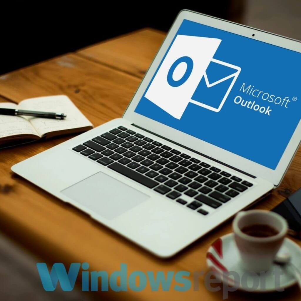 laptop on desk - What is outlook.live.com/files/?