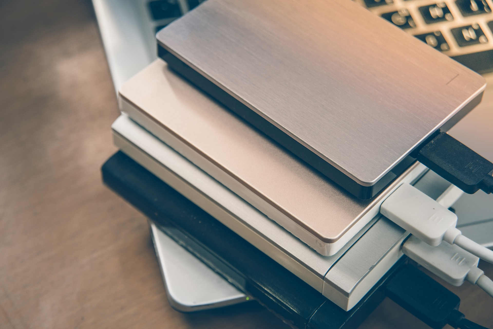 Cross platform external hard drives
