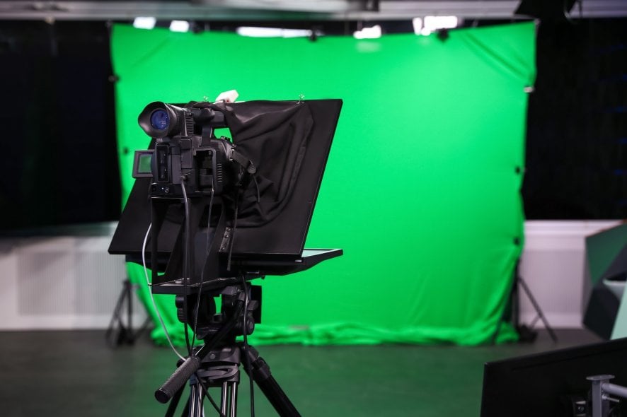 Best Green Screen Software for Windows 10 - Credit blackdesignmagic
