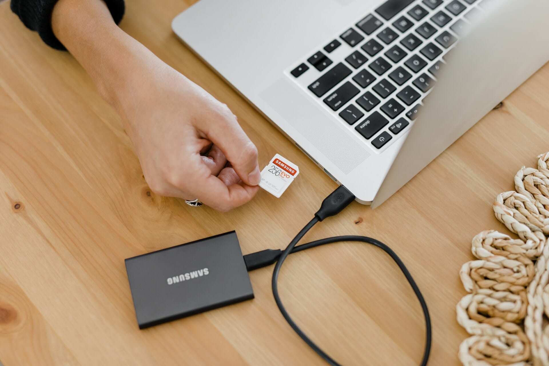 best 2.5" HDD and SSD
