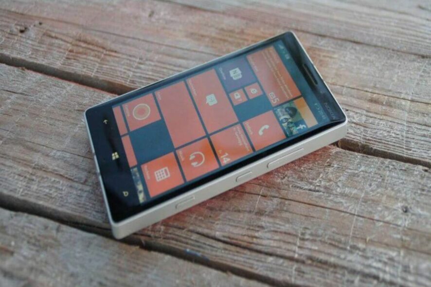 windows 11 on smartphone