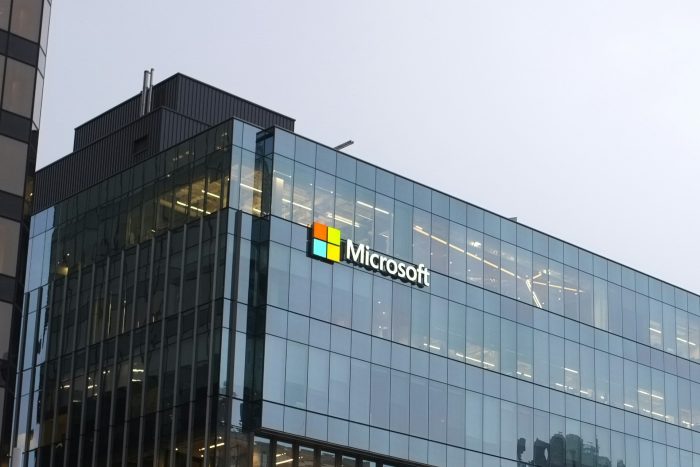 microsoft bing deal with apple failed