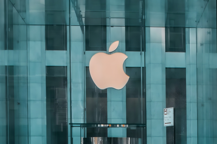 Apple renews talks with OpenAI on a potential deal to bring AI features to new iPhones